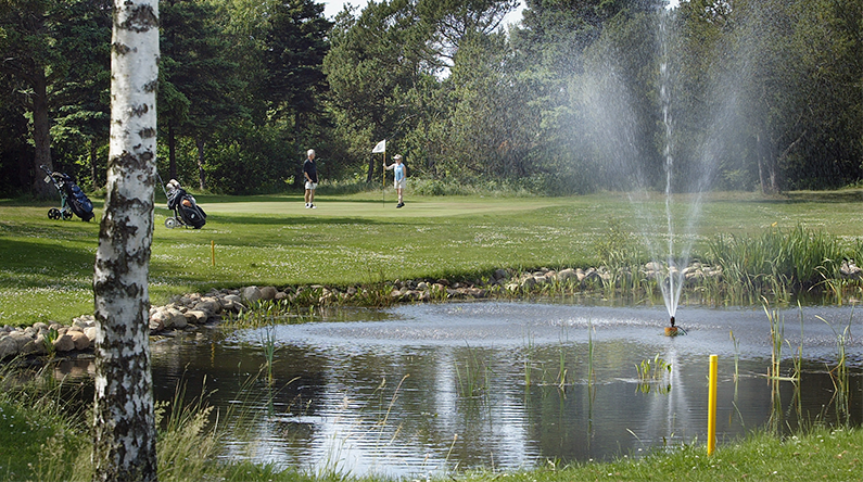 Vand springvand golf